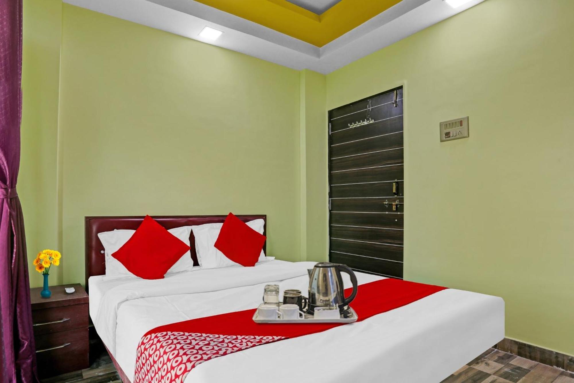 Hotel O Om Sai Residency Lodging And Boarding Taloje Budrukh Exterior foto