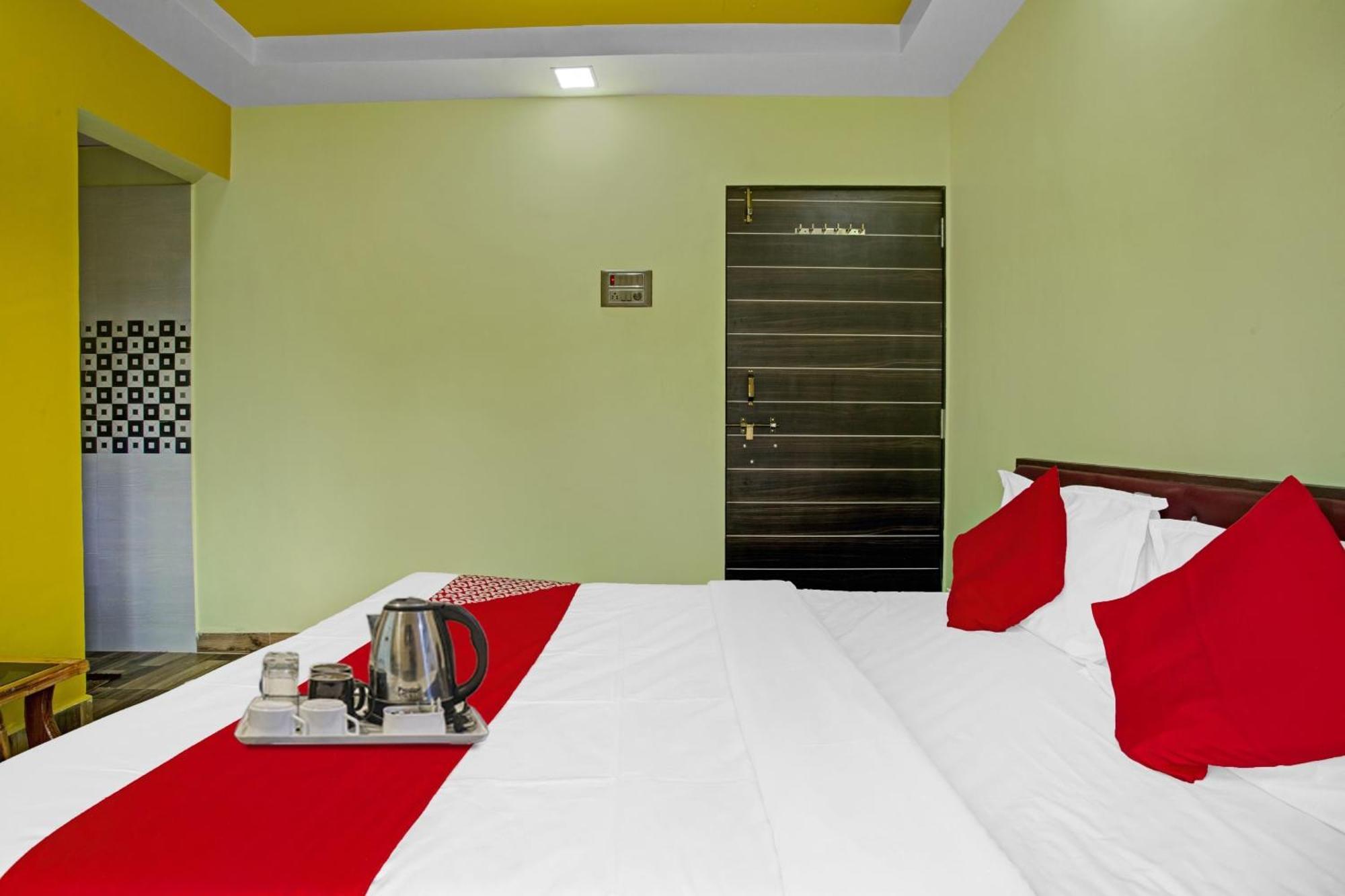 Hotel O Om Sai Residency Lodging And Boarding Taloje Budrukh Exterior foto